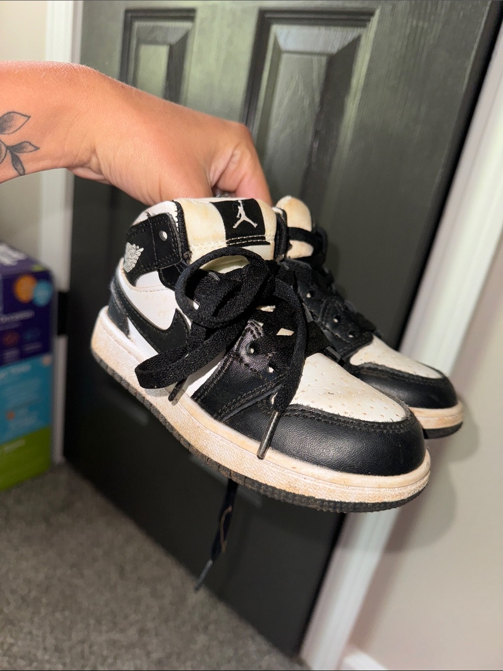 Toddler 10c Black and White High-Top Sneakers